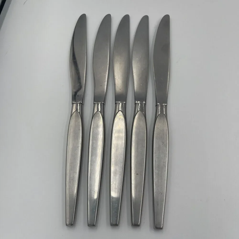 Oneida Community Stainless Older Satinique Knives Satin Betty Crocker 9 1/4 in